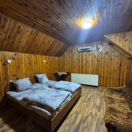 Отель Виктория Berezyna Extérieur photo